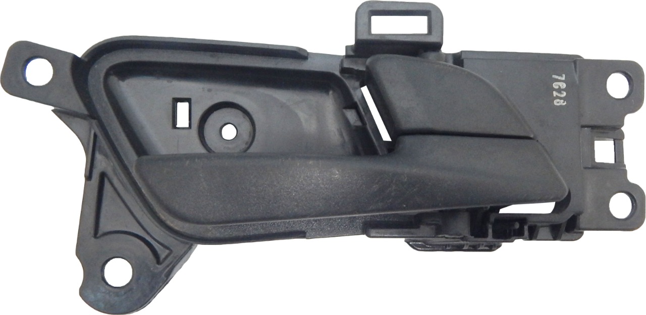 INSIDE DOOR HANDLE BLACK FRONT HYUNDAI CRETA O/M